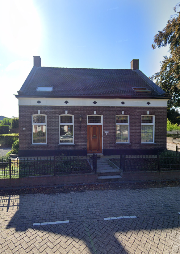 Voorzijde locatie Oosteind