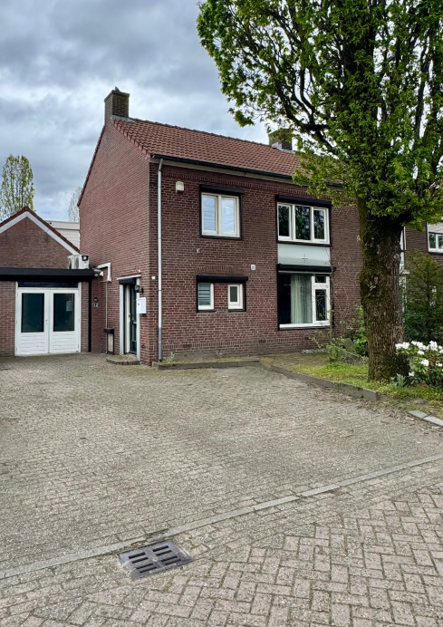 Voorzijde Hilvarenbeek