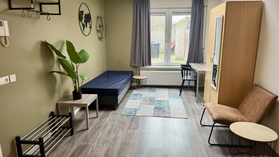 Slaapkamer locatie Tilburg huisvesting arbeidsmigranten EE-Accommodations technisch of zorg personeel