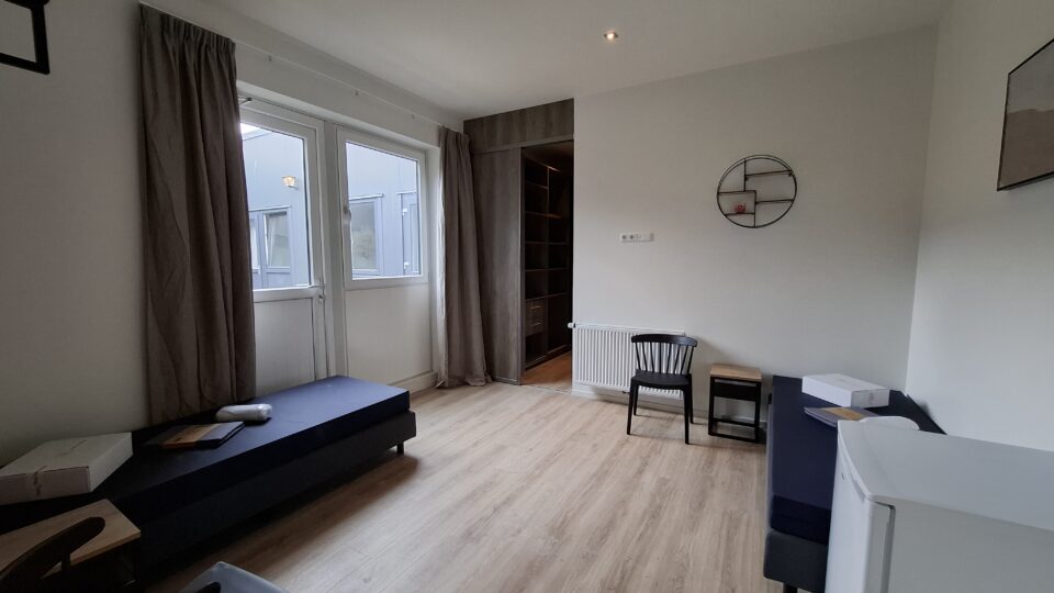 Slaapkamer locatie Utrecht huisvesting EE-Accommodations - voorbeeld van slaapkamer voor 2 personen van EE Accommodations voor de huisvesting van internationale medewerkers en arbeidsmigranten