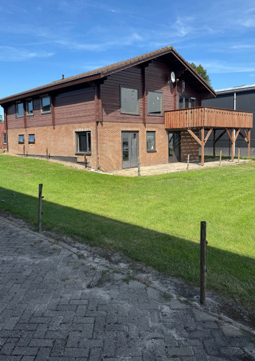 Locatie Dedemsvaart voorzijde